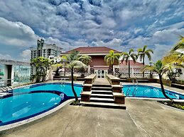 Casa Mutiara Apartments by Moonlight