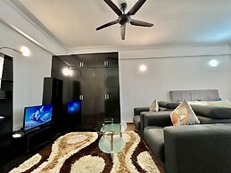 Casa Mutiara Apartments by Moonlight