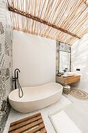 Hijau Villa by EVDEkimi