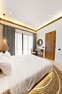 Hijau Villa by EVDEkimi