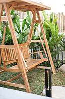 Hijau Villa by EVDEkimi