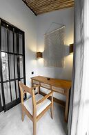 Hijau Villa by EVDEkimi