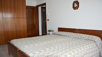 Wonderful two Bedroom Apartment Close to the Beach