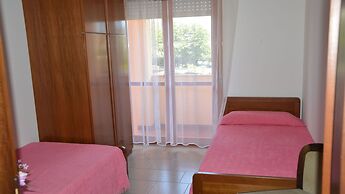 Wonderful two Bedroom Apartment Close to the Beach