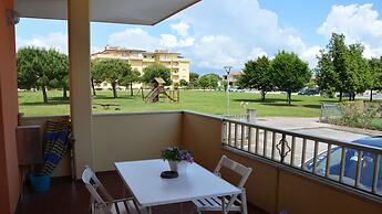 Wonderful two Bedroom Apartment Close to the Beach