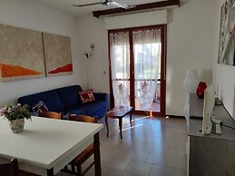 Wonderful two Bedroom Apartment Close to the Beach