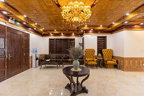 Royal Hotel - Sai Dong - Long Biên