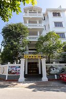 Royal Hotel - Sai Dong - Long Biên