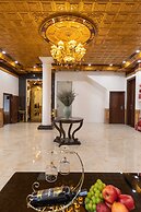 Royal Hotel - Sai Dong - Long Biên