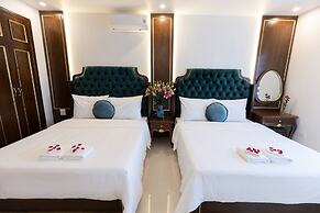 Royal Hotel - Sai Dong - Long Biên