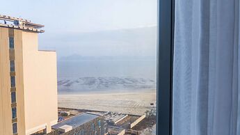 A La Carte Ha Long Bay Apartment Managed by Anstay Residence