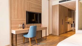 A La Carte Ha Long Bay Apartment Managed by Anstay Residence