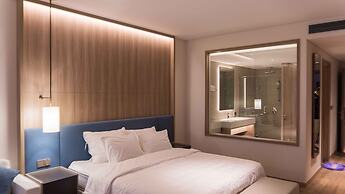 A La Carte Ha Long Bay Apartment Managed by Anstay Residence