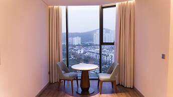 A La Carte Ha Long Bay Apartment Managed by Anstay Residence