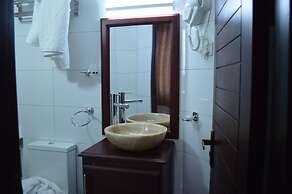 Entebbe Stay Apart-Hotel