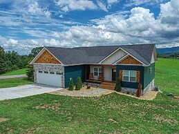 The Petty 3 Bedroom Cabin by Redawning