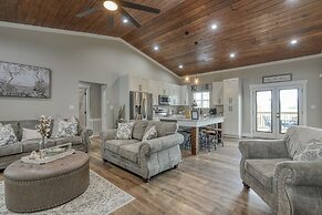 The Petty 3 Bedroom Cabin by Redawning