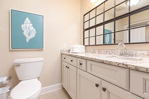 Phoenix West 1102 3 Bedroom Condo by Redawning