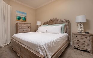 Phoenix West 1102 3 Bedroom Condo by Redawning