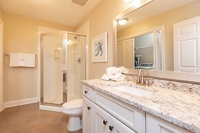 Phoenix West 1102 3 Bedroom Condo by Redawning