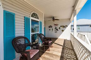 Sunrise - 346 Audubon Pl 6 Bedroom Home by RedAwning