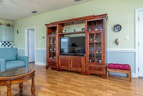 Sunrise - 346 Audubon Pl 6 Bedroom Home by RedAwning