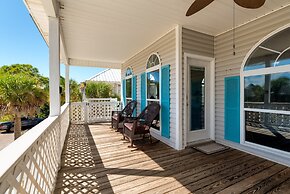 Sunrise - 346 Audubon Pl 6 Bedroom Home by RedAwning