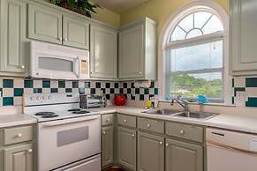 Sunrise - 346 Audubon Pl 6 Bedroom Home by RedAwning