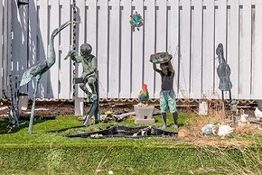 Sunrise - 346 Audubon Pl 6 Bedroom Home by RedAwning