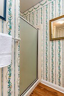 Sunrise - 346 Audubon Pl 6 Bedroom Home by RedAwning