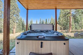 Peaks Paradise 4 Bedroom Home by RedAwning