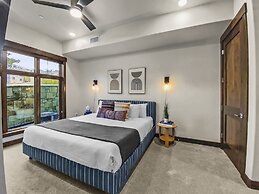 106 Blackstone Mountain Marvel! 2 Bedroom Condo by RedAwning