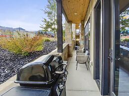 106 Blackstone Mountain Marvel! 2 Bedroom Condo by RedAwning