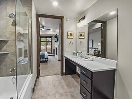 106 Blackstone Mountain Marvel! 2 Bedroom Condo by RedAwning