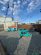 The Beach House Motel & Suites