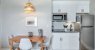 The Beach House Motel & Suites