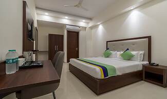 Treebo La Mirage Suite