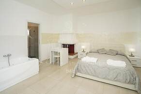 Room in B&B - B&B Balconi Sul Mare Suite With Hydromassage 