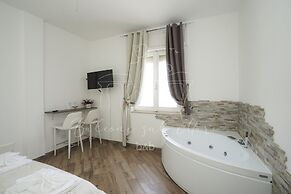 Room in B&B - B&B Balconi Sul Mare Deluxe Room With Hydromassage 