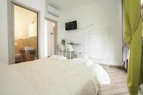 Room in B&B - B&B Balconi Sul Mare Standard Room With Balcony Overlook