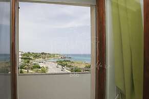 Room in B&B - B&B Balconi Sul Mare Standard Room With Balcony Overlook