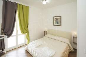 Room in B&B - B&B Balconi Sul Mare Standard Room With Balcony Overlook