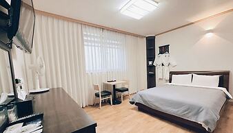 Fresia Tourist Hotel