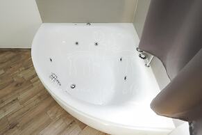 Room in B&B - B&B Balconi Sul Mare Deluxe Room With Hydromassage 