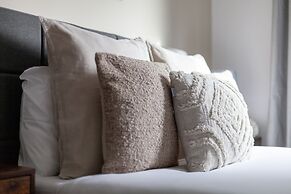 The Archway Collection