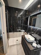 B and G Boutique apt.-heart of Milano- Design District