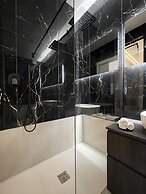 B and G Boutique apt.-heart of Milano- Design District