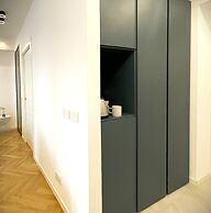 B and G Boutique apt.-heart of Milano- Design District