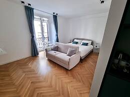 B and G Boutique apt.-heart of Milano- Design District