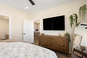Hummingbird Retreat 2 Bedroom Condo